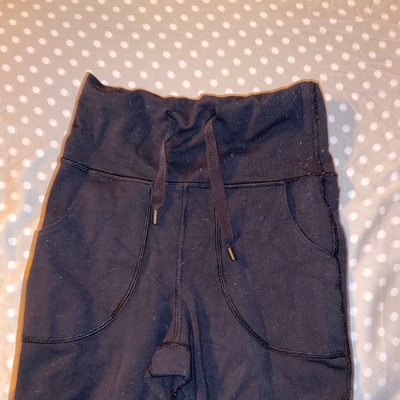 Lululemon Leggings Pants - Picture 3 of 3